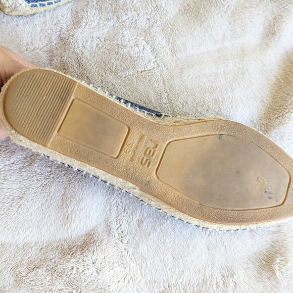 Russell & Bromley Denim Blue Embellished Espadrilles Flats, size 39 - Picture 4 of 8